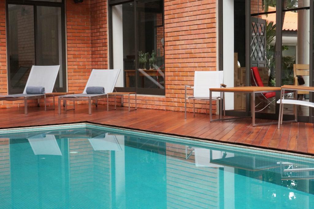 The Twelve Hotel Bangkok Exterior photo